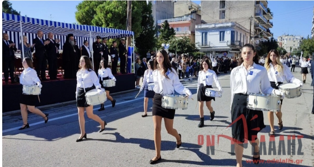 Με λαμπρότητα ο εορτασμός για την επέτειο της  28ης Οκτωβρίου στην Κατερίνη