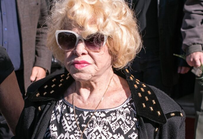 Πέθανε η σπουδαία τραγουδίστρια Καίτη Γκρέυ