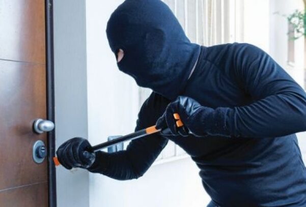 Θεσσαλονίκη: Διαρρήκτες τραυματίστηκαν πέφτοντας από μπαλκόνι