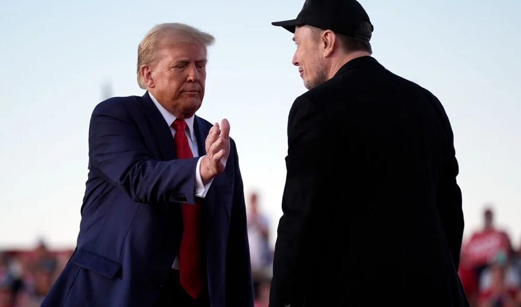 Ο Τραμπ προτείνει διακοπή επιδοτήσεων στις εταιρείες του Μασκ