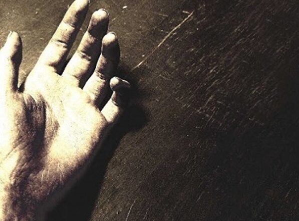 Βουτιά στο κενό για 20χρονο από ταράτσα ξενοδοχείου της Αθήνας