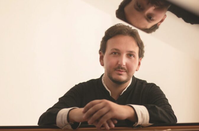 ΟΡ.ΦΕ.Ο.: «Χειμωνιάτικες Ψηφίδες Πολιτισμού» – Μουσική βραδιά Σοπέν με τον Πάρι Τσενίκογλου