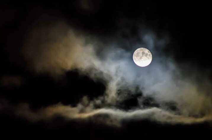 Πανσέληνος Ιανουαρίου 2025: Πότε θα απολαύσουμε το Φεγγάρι του Λύκου