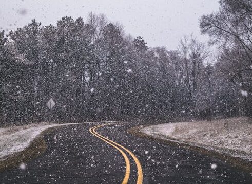 Καιρός: Στα «λευκά» σχεδόν η μισή χώρα – Δείτε live την πορεία της κακοκαιρίας