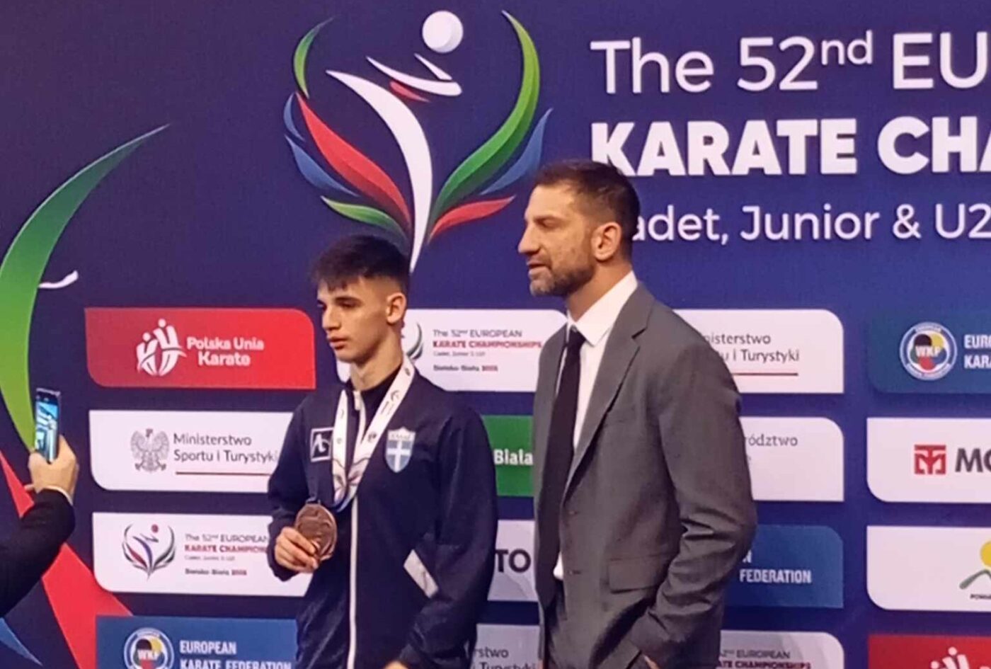 ΚΑΡΑΤΕ | Με το ευρωπαϊκό μετάλλιο στο… στήθος ο Παναγιώτης (ΦΩΤΟ)