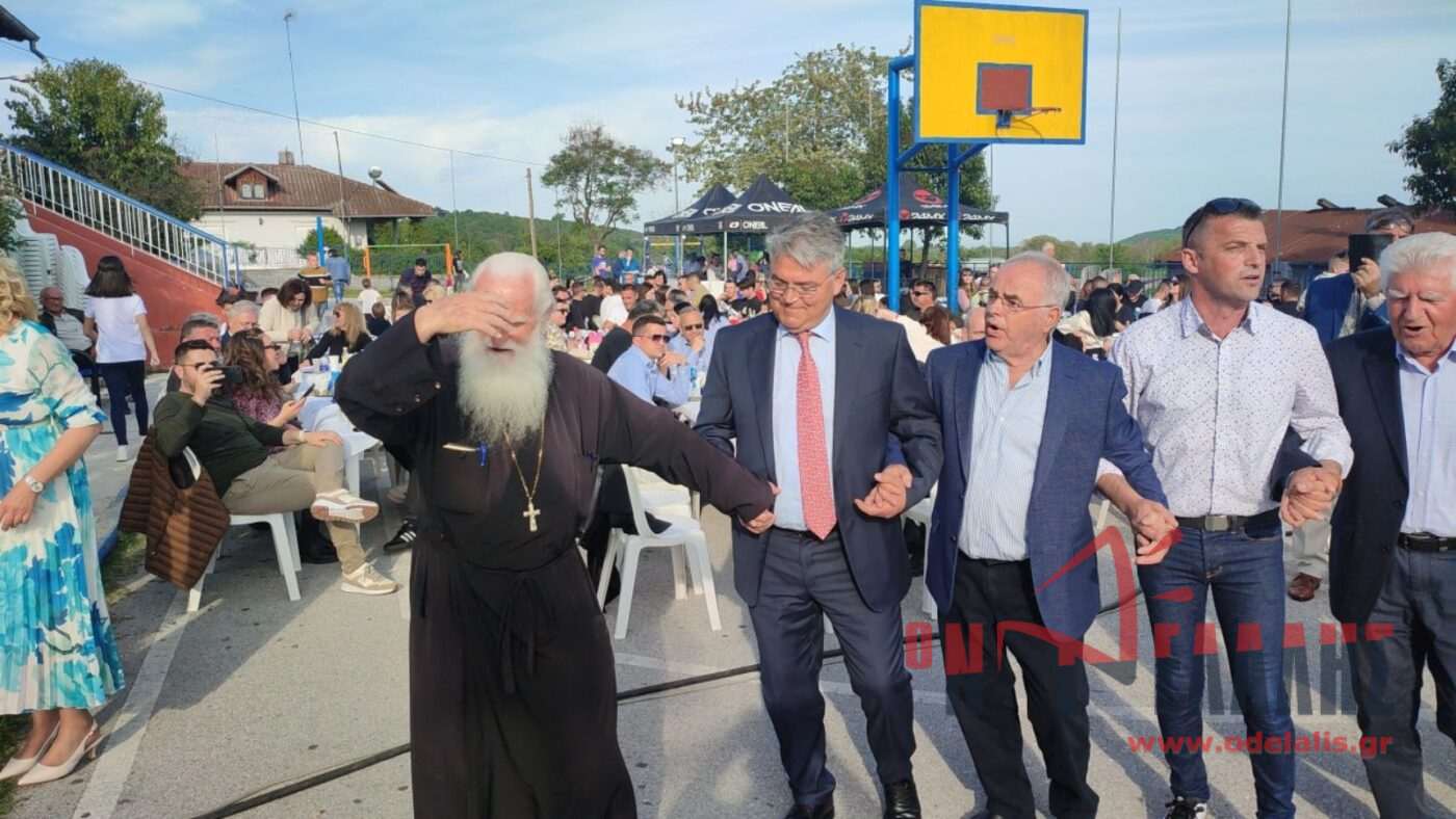 Ο Δημήτρης Νατσιός στο Μοσχοχώρι για το έθιμο της Ρόκας