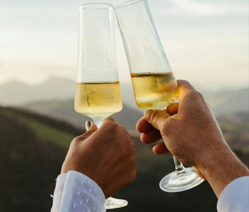 Νέα μελέτη – Η σαμπάνια μπορεί να βοηθά κατά της αιφνίδιας καρδιακής ανακοπής