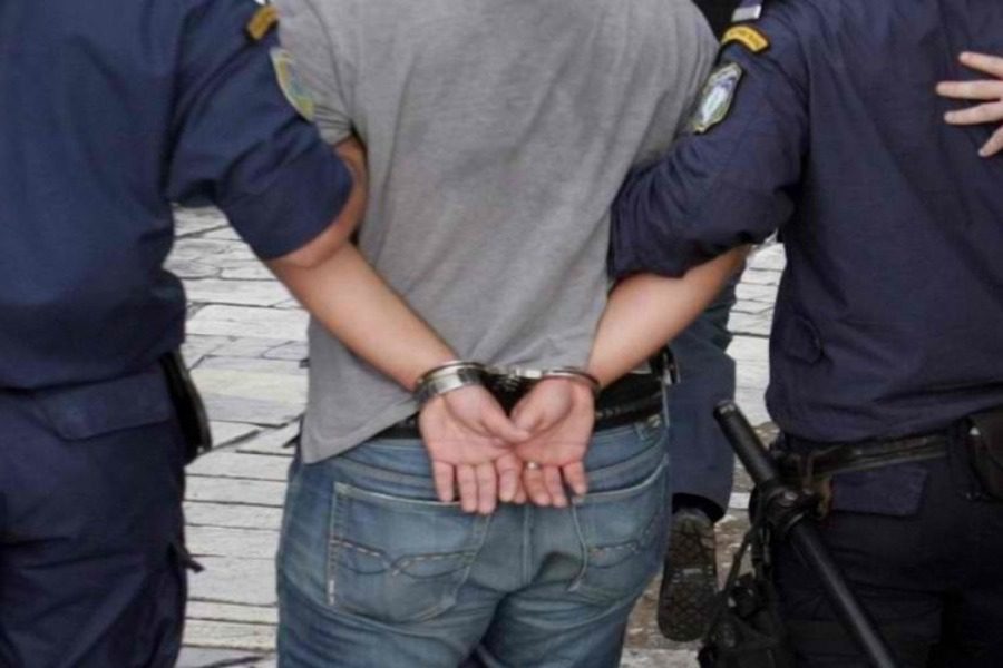 TikTokερ πρώην αστυνομικός στη «φάκα» των αδιάφθορων