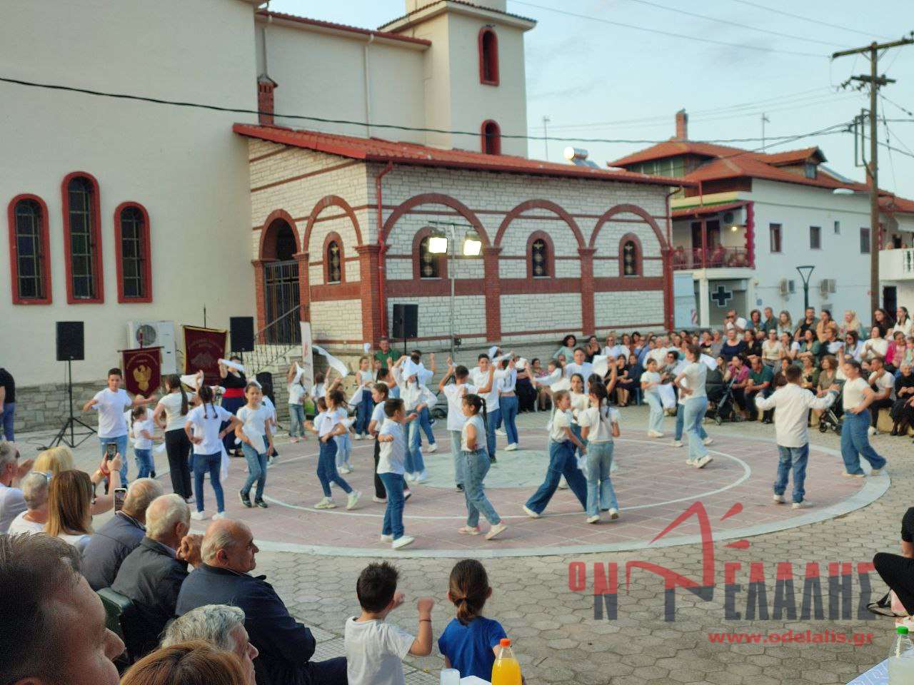Ταξίδι σε μουσικές και χορούς της Ελλάδας από τον Πολιτιστικό Σύλλογο Καρίτσας