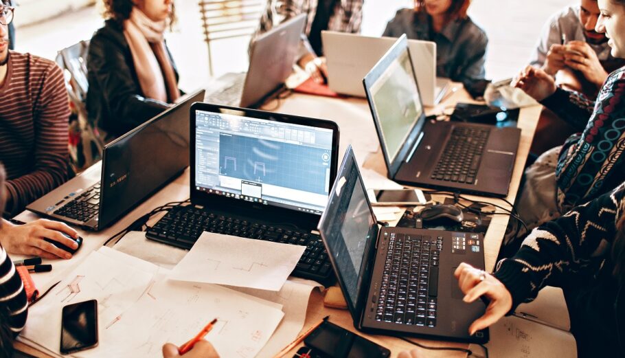 Κατάσχεση επιδομάτων και μισθού εργαζομένης για λογαριασμό του Δήμου Κατερίνης, καταγγέλλει η “Πρωτοπορία”