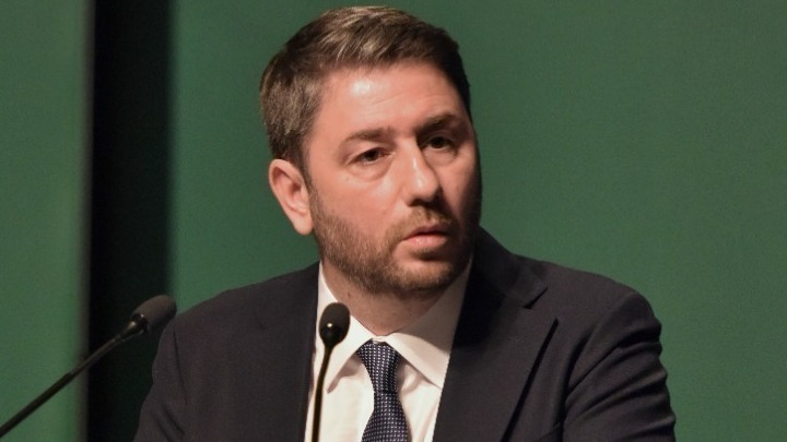 Σφοδρή επίθεση Ανδρουλάκη στην κυβέρνηση για ακρίβεια και ιδιωτικό χρέος