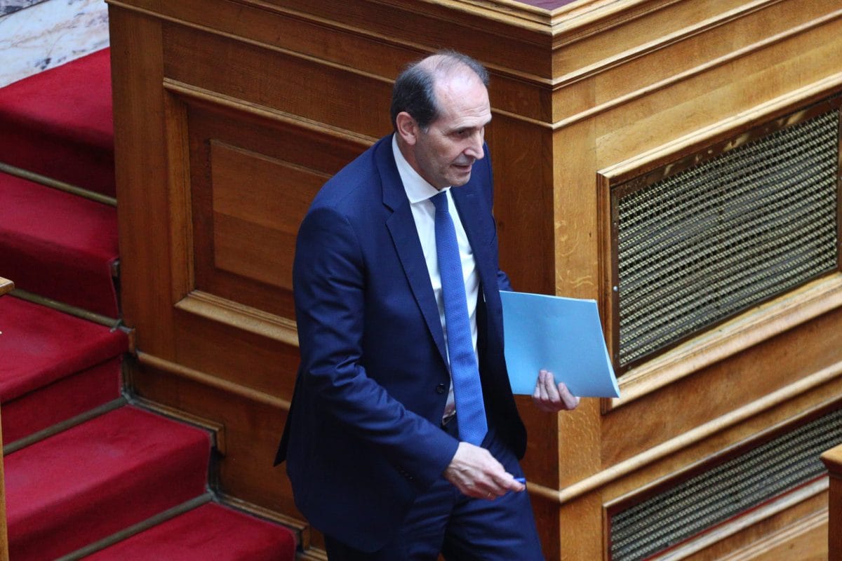 Πέθανε ο βουλευτής της Ν.Δ. Απόστολος Βεσυρόπουλος