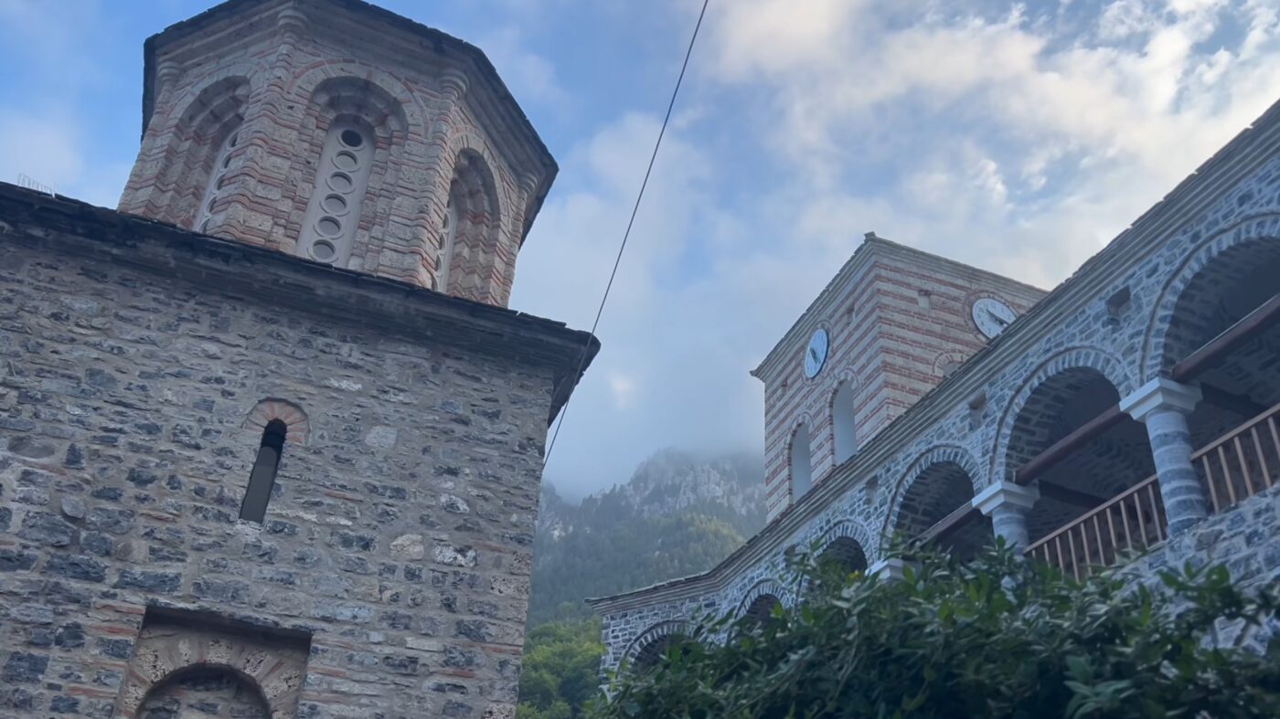 Μετά από 82 χρόνια σιωπής, ξαναχτύπησαν στον Όλυμπο οι καμπάνες της Ιεράς Μονής Αγίου Διονυσίου (vid)