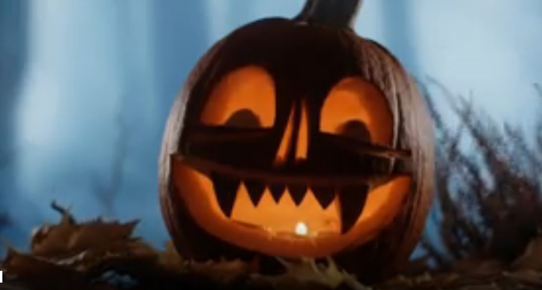 Halloween αντί γιορτή της Σημαίας στη Δημοτική Βιβλιοθήκη, προκαλεί αντιδράσεις