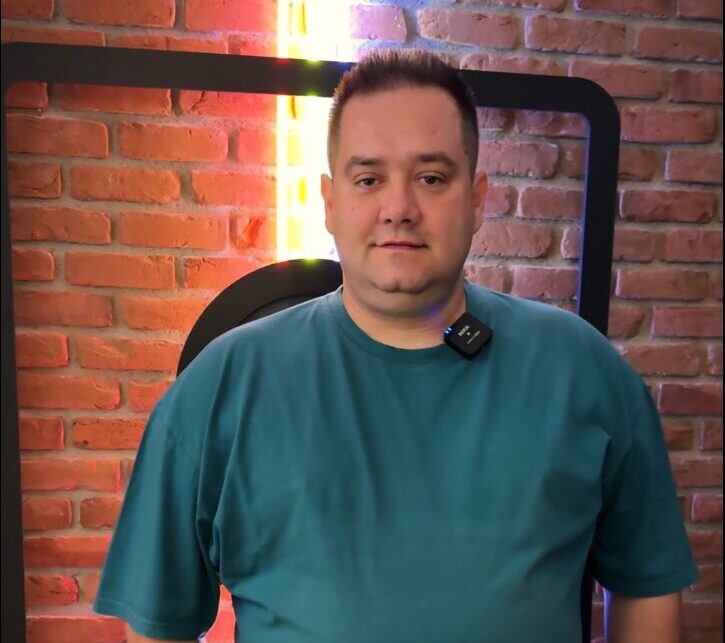 Ο κορεσμός των Social Media | Του Βασίλη Αγιαννίτη