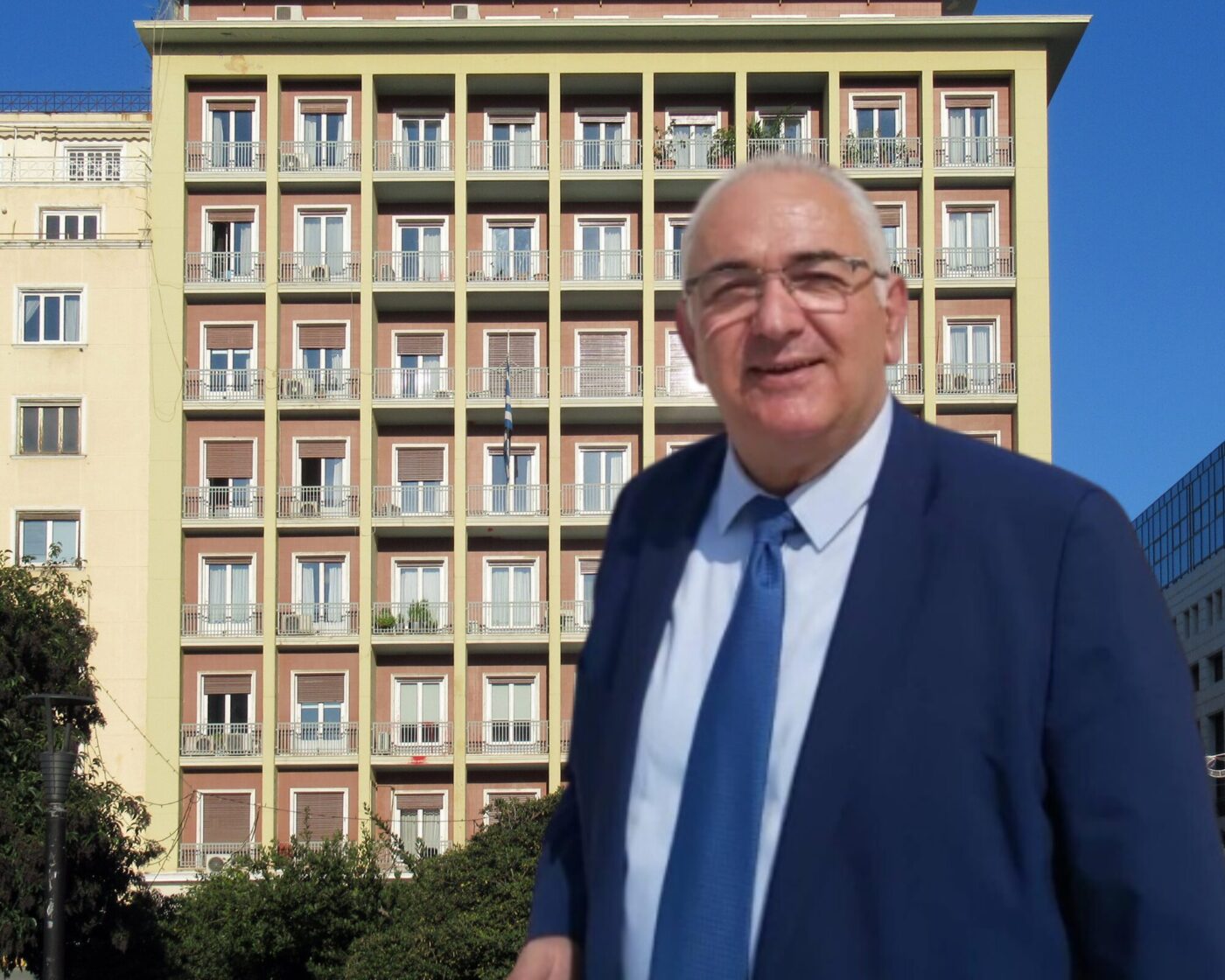 Τρεις ώρες στο γραφείο του Γενικού Γραμματέα Αυτοδιοίκησης και Αποκέντρωσης