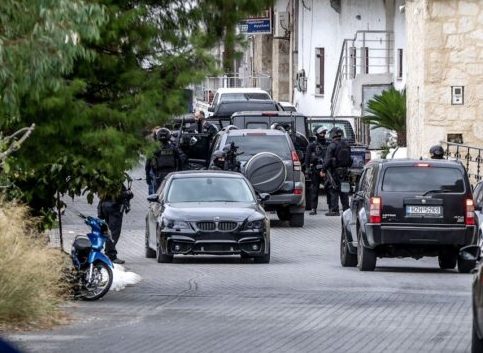 Κρήτη: “Παράπλευρη απώλεια” βεντέτας, 56χρονη νοσηλεύτρια