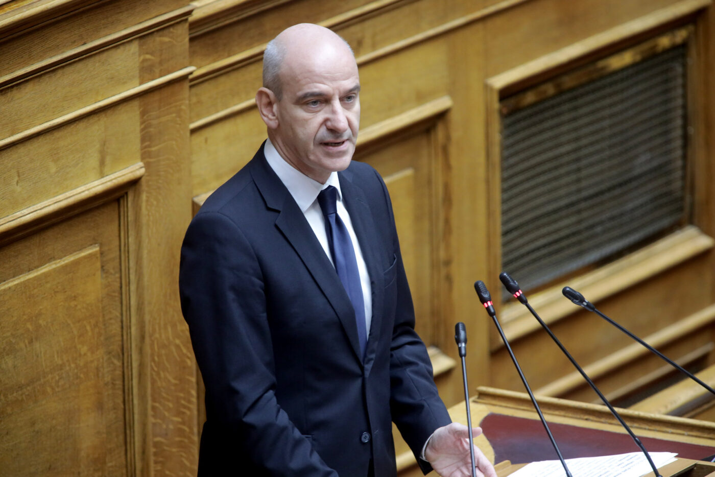 Επίσπευση ελέγχων δειγμάτων σε ζώα προς σφαγή ζητά ο Φώντας Μπαραλιάκος