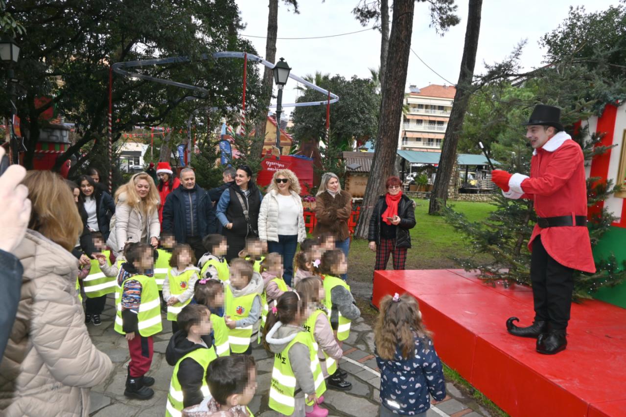Για έναν ολόκληρο μήνα όλοι οι δρόμοι οδηγούν στο Πάρκο των Χρωμάτων!
