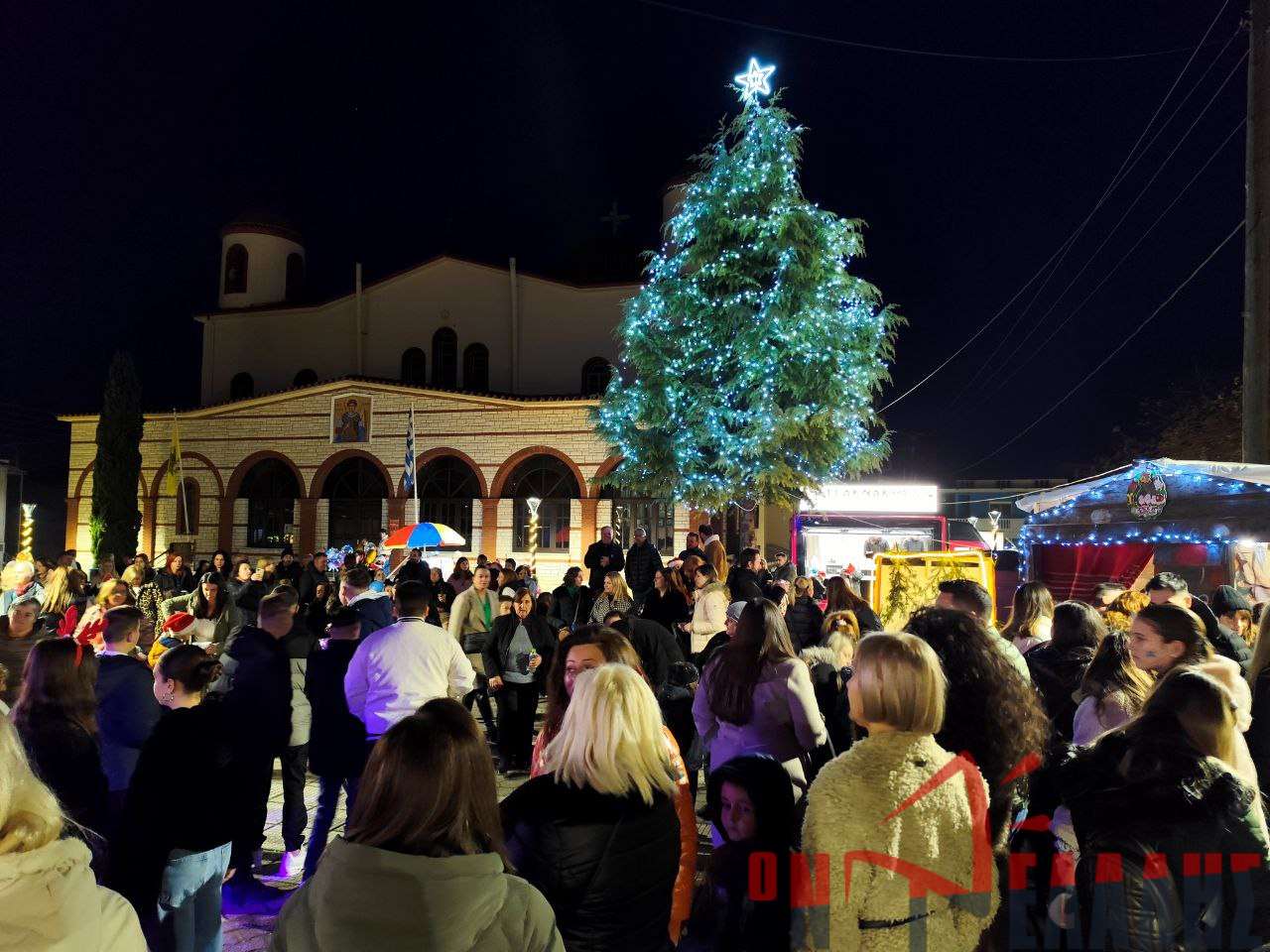 Καρίτσα: Χριστουγεννιάτικη γιορτή γεμάτη παιδικά χαμόγελα (vid)